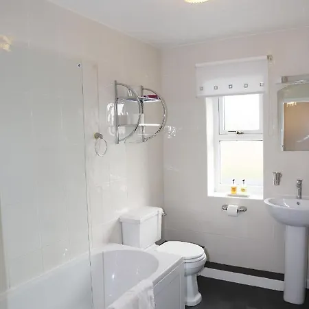 ゲストハウス Elmfield House ベデール