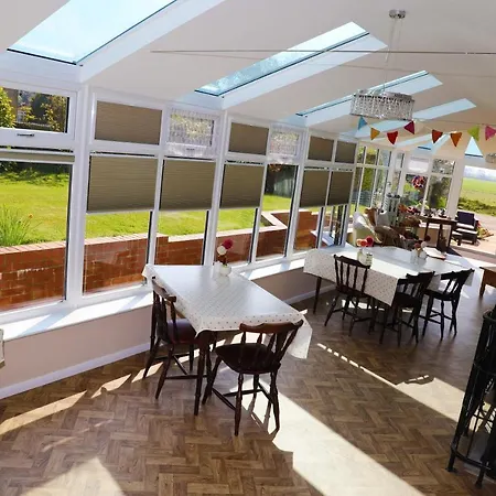 Elmfield House Guest house 4*