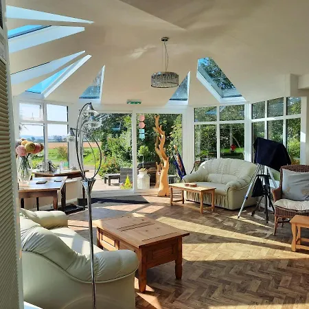 Elmfield House 4* ベデール